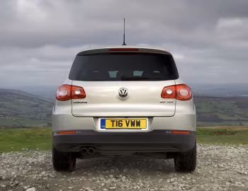Volkswagen Tiguan [UK-spec] '2008–11