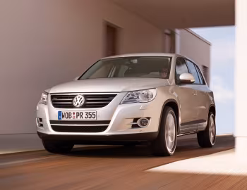 Volkswagen Tiguan [Worldwide] '2008–11