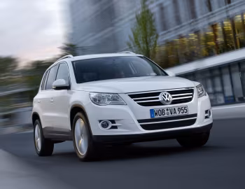 Volkswagen Tiguan [Worldwide] '2008–11