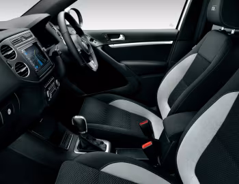 Interior Volkswagen Tiguan R-Line [Japan] '2012–16