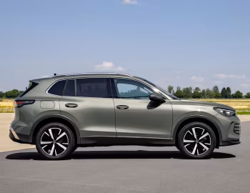 Volkswagen Tiguan 4MOTION [Worldwide] '2023–pr.
