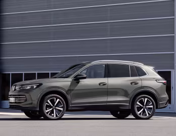 Volkswagen Tiguan 4MOTION [Worldwide] '2023–pr.