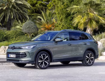 Volkswagen Tiguan 4MOTION [Worldwide] '2023–pr.