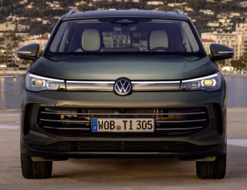 Volkswagen Tiguan 4MOTION [Worldwide] '2023–pr.
