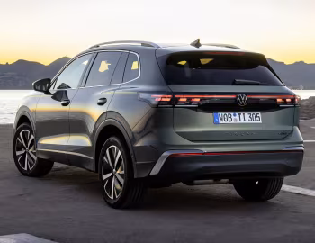 Volkswagen Tiguan 4MOTION [Worldwide] '2023–pr.