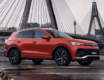 Volkswagen Tiguan 4MOTION R-Line [Australia] '2025–pr.