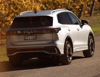 Volkswagen Tiguan 4MOTION R-Line [Australia] '2025–pr.