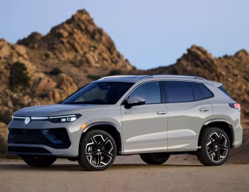 2025–pr. Volkswagen Tiguan SEL 4MOTION R-Line [North America] '2025–pr.