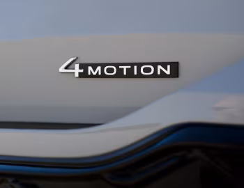 2025–pr. Volkswagen Tiguan SEL 4MOTION R-Line [North America] '2025–pr.