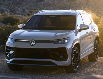 2025–pr. Volkswagen Tiguan SEL 4MOTION R-Line [North America] '2025–pr.