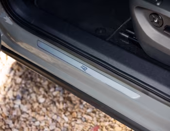 Intérieur 2025–pr. Volkswagen Tiguan SEL 4MOTION R-Line [North America] '2025–pr.