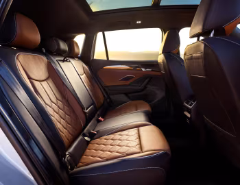 Intérieur 2025–pr. Volkswagen Tiguan SEL 4MOTION R-Line [North America] '2025–pr.
