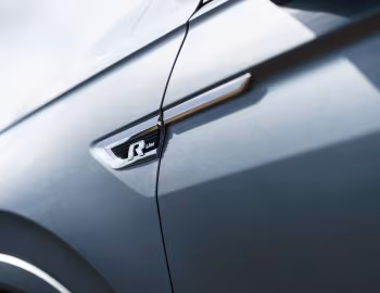Volkswagen Tiguan Allspace R-Line [UK-spec] '2018–21