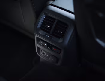 Intérieur Volkswagen Tiguan Allspace R-Line [UK-spec] '2018–21