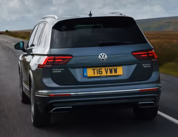 Volkswagen Tiguan Allspace R-Line [UK-spec] '2018–21