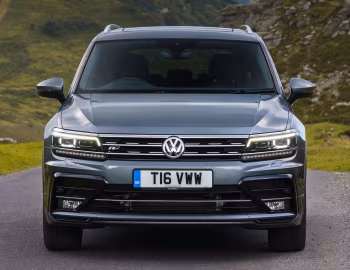 Volkswagen Tiguan Allspace R-Line [UK-spec] '2018–21