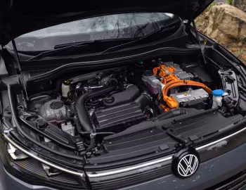 Bajo el capó Volkswagen Tiguan eHybrid Elegance [Australia] '2026