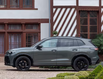 Volkswagen Tiguan eHybrid R-Line Black Pack [Worldwide] '2024–pr.