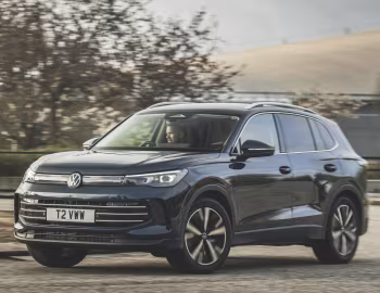 Volkswagen Tiguan eTSI Elegance [UK-spec] '2024–pr.