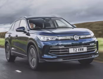 Volkswagen Tiguan eTSI Elegance [UK-spec] '2024–pr.