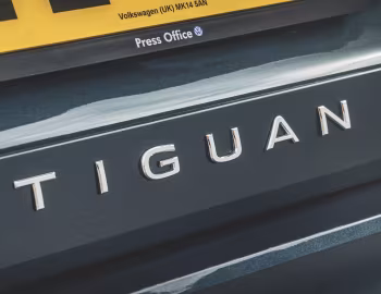 Volkswagen Tiguan eTSI Elegance [UK-spec] '2024–pr.