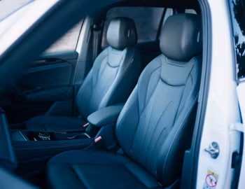 Interior Volkswagen Tiguan eTSI R-Line [Japan] '2024–pr.