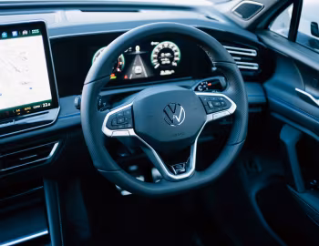 Panel frontal Volkswagen Tiguan eTSI R-Line [Japan] '2024–pr.