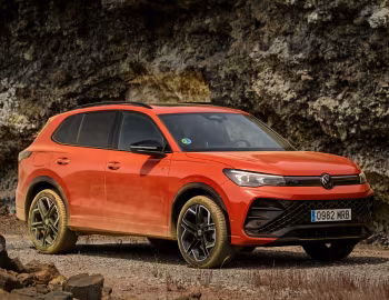 Volkswagen Tiguan R-Line [Worldwide] '2023–pr.