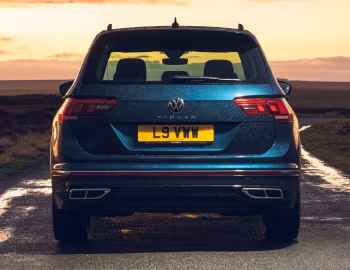 Volkswagen Tiguan R-Line [UK-spec] '2020–pr.