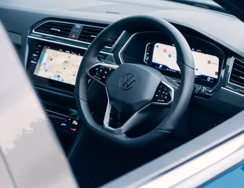 Panel frontal Volkswagen Tiguan R-Line [Japan] '2021–pr.