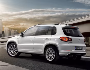 Volkswagen Tiguan R-Line [Worldwide] '2008–11