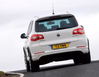 Volkswagen Tiguan R-Line [UK-spec] '2010–11