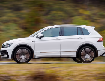 Volkswagen Tiguan R-Line [Australia] '2016–21