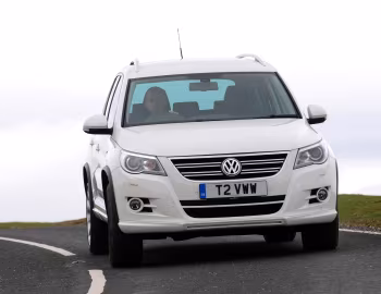 Volkswagen Tiguan R-Line [UK-spec] '2010–11