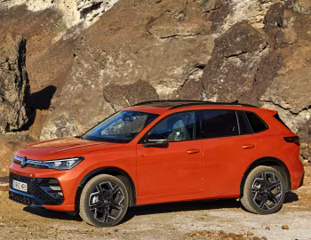Volkswagen Tiguan R-Line [Worldwide] '2023–pr.