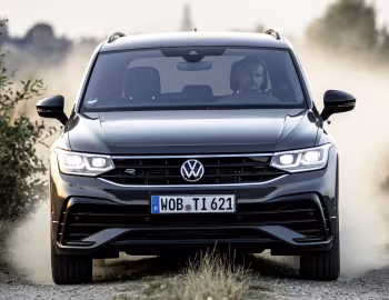 Volkswagen Tiguan R-Line "Black Style" [Worldwide] '2020–23