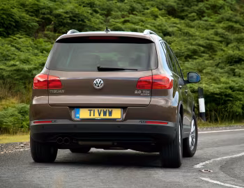 Volkswagen Tiguan Sport & Style [UK-spec] '2011–16