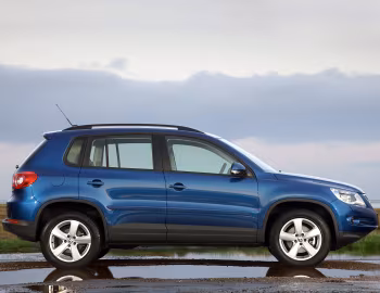 Volkswagen Tiguan Track & Field [UK-spec] '2008–11