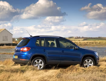 Volkswagen Tiguan Track & Field [UK-spec] '2008–11