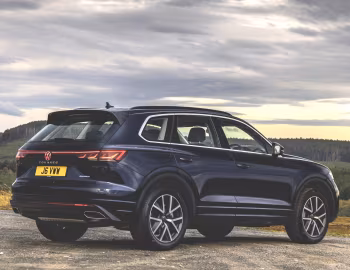 Volkswagen Touareg Elegance eHybrid [UK-spec] '2023–pr.