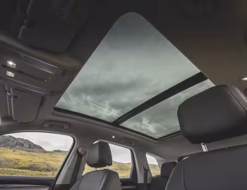 Interior Volkswagen Touareg Elegance eHybrid [UK-spec] '2023–pr.