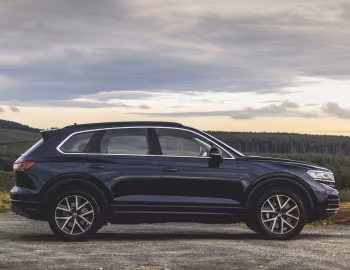Volkswagen Touareg Elegance eHybrid [UK-spec] '2023–pr.