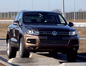 Volkswagen Touareg Hybrid [Worldwide] (Typ 7P) '2010–14