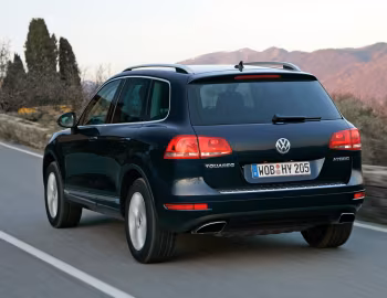 Volkswagen Touareg Hybrid [Worldwide] (Typ 7P) '2010–14