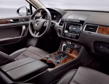 Interior Volkswagen Touareg Hybrid [Worldwide] (Typ 7P) '2010–14