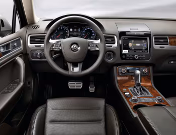 Panel frontal Volkswagen Touareg Hybrid [Worldwide] (Typ 7P) '2010–14