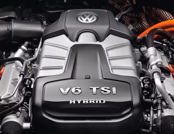 Bajo el capó Volkswagen Touareg Hybrid [Worldwide] (Typ 7P) '2010–14