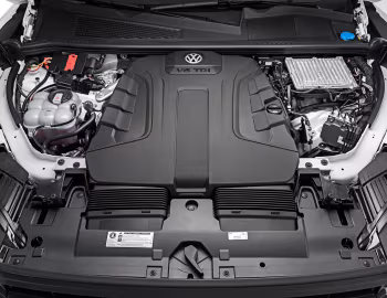 Bajo el capó Volkswagen Touareg V6 TDI R-Line [Worldwide] '2018–23