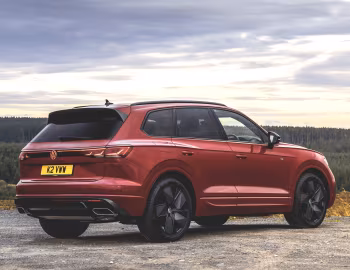 Volkswagen Touareg R-Line "Black Edition" [UK-spec] '2023–pr.