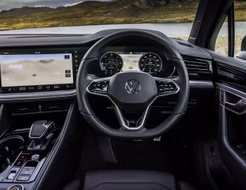 Panel frontal Volkswagen Touareg R-Line "Black Edition" [UK-spec] '2023–pr.
